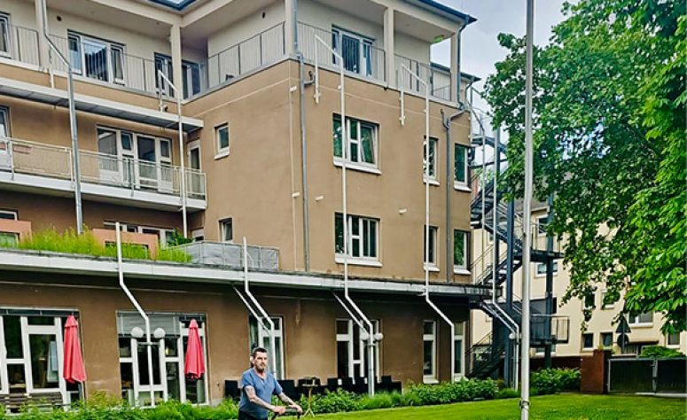 Rasenmähen im SRW