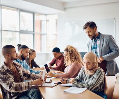 Menschen beim Sprachkurs